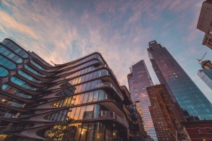 Jak wdrożyć ochronę środowiska w firmie: 10 praktycznych kroków zmniejszających ślad węglowy, koszty i poprawiających wizerunek marki